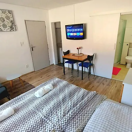 Utulna Garsonka Týn nad Vltavou